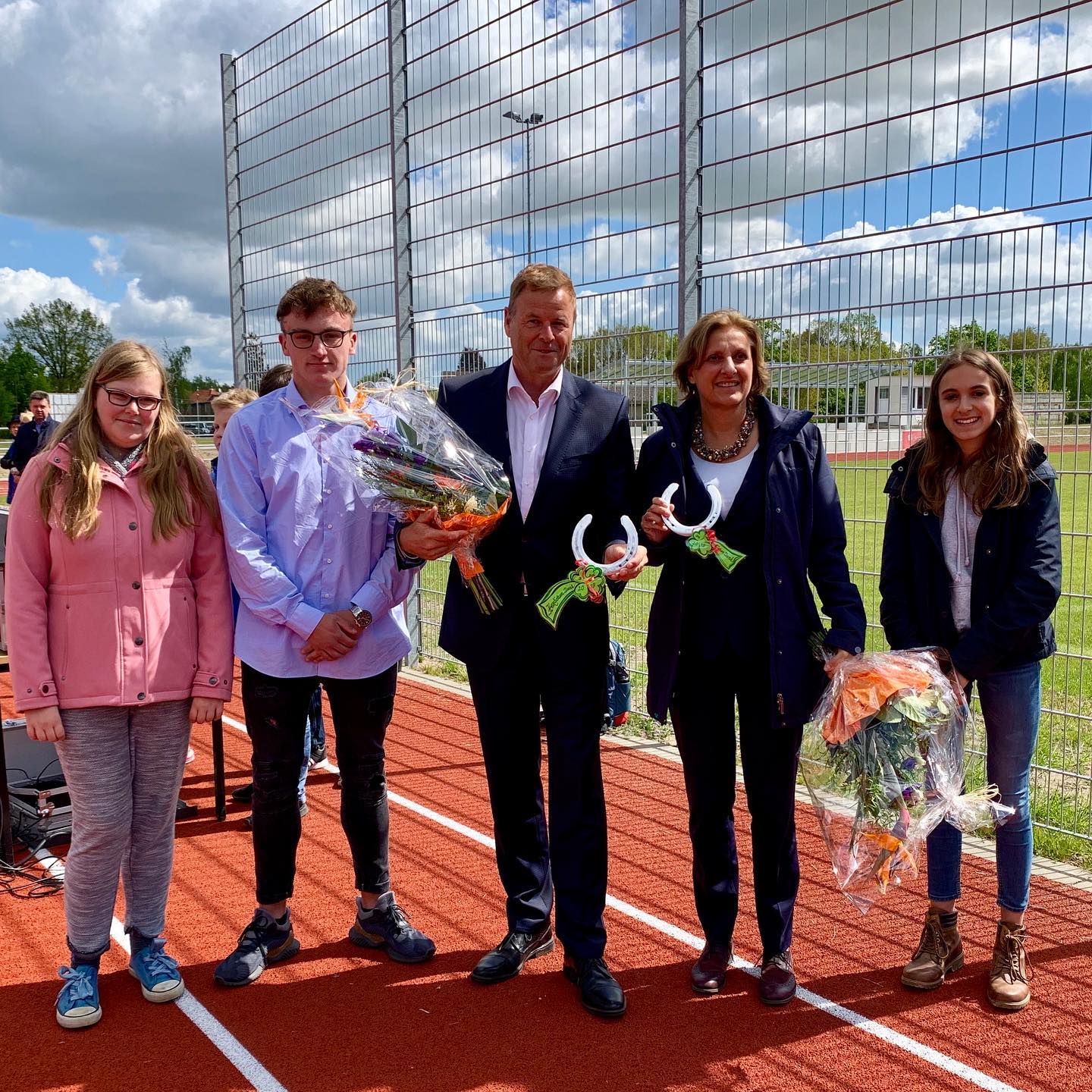 Heute haben Bildungsministerin Ernst und Finanzminister Görke offiziell die Fördermittel für die Sanierung unserer Schul