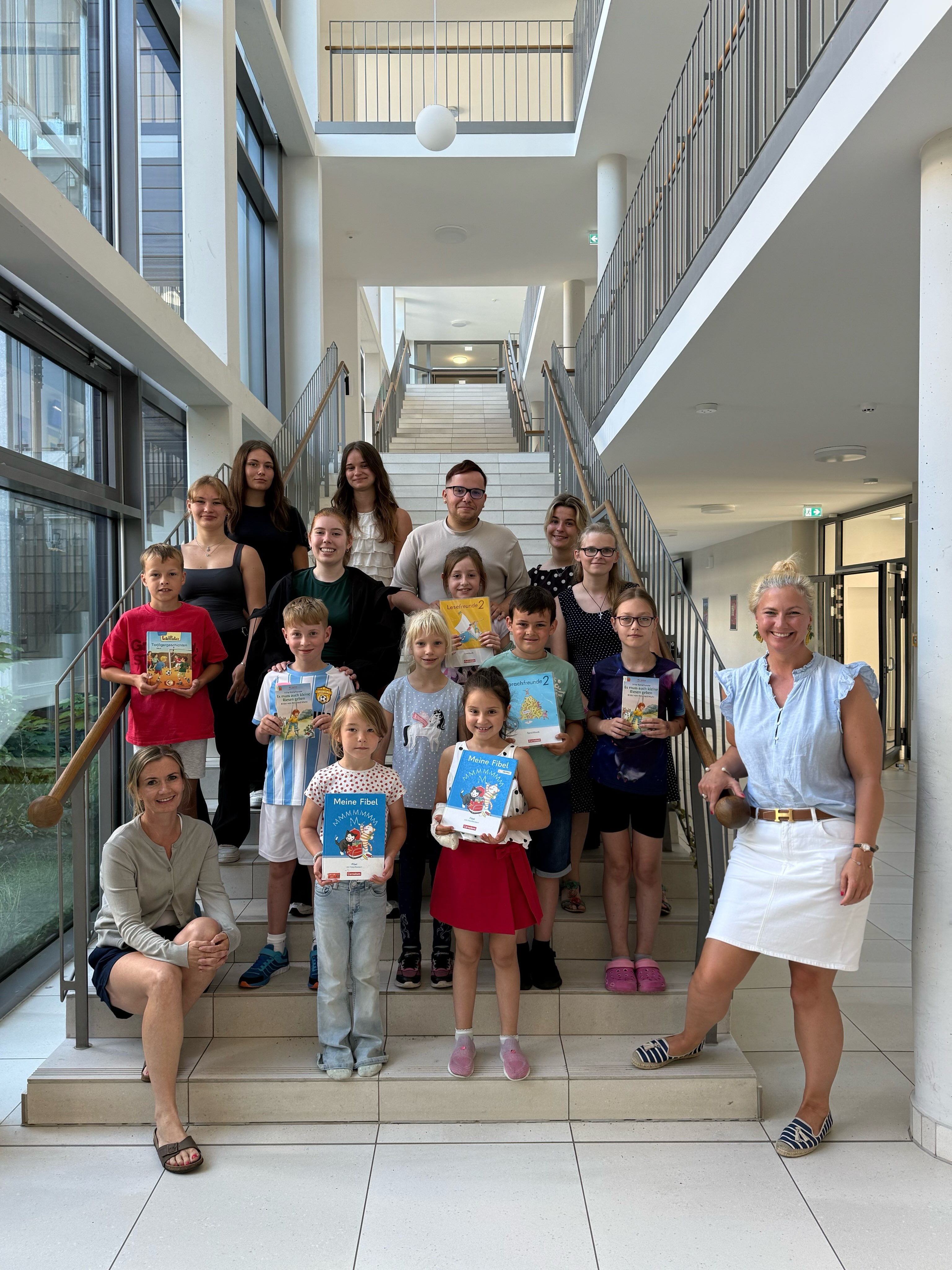 📚 Lesepatenschaften, die verbinden – ein Projekt mit Herz! ❤️

Was passiert, wenn Schülerinnen und Schüler der Jahrgänge