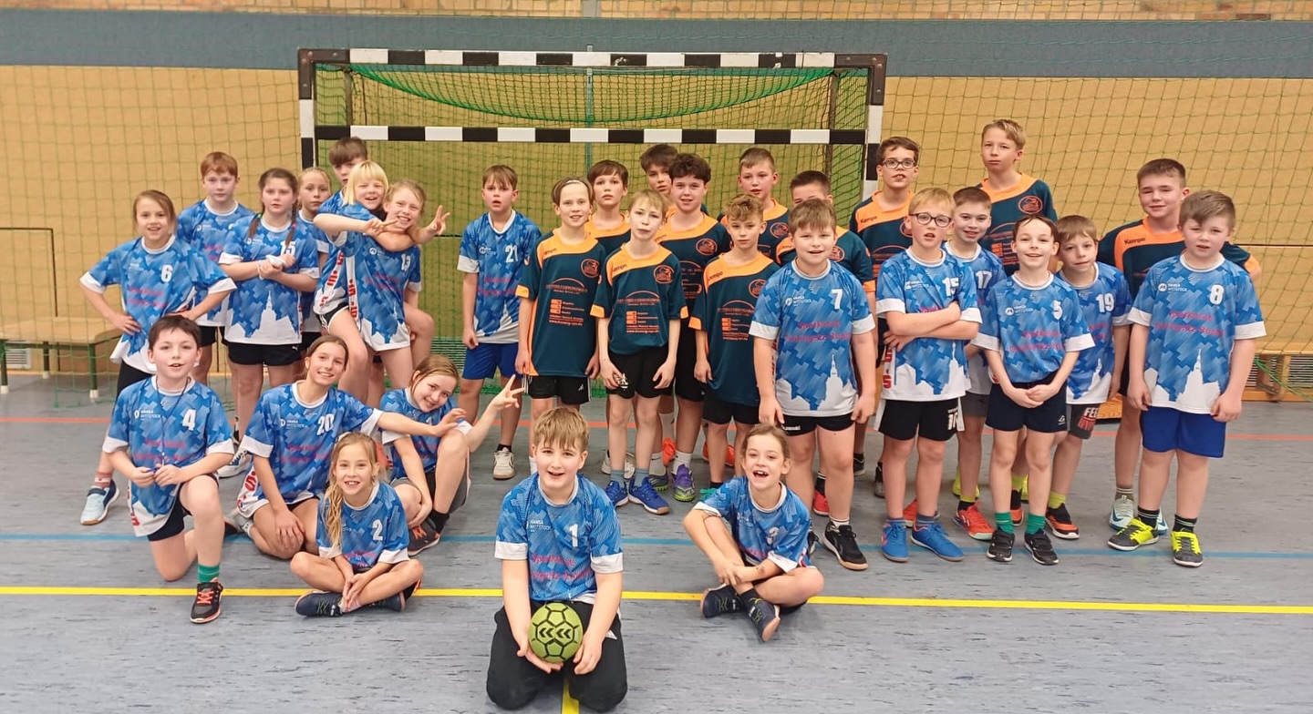 🤾‍♂️ Handballpower in Wittstock! 🤾‍♀️
Heute durften einige unserer 5.- und 6.-Klässler beim E-Jugend-Training des FK Han